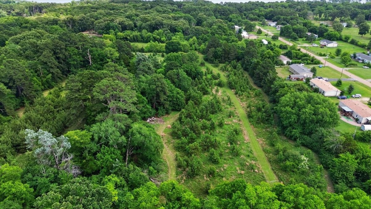 21277 Joe Paul Lane Chandler TX 75758