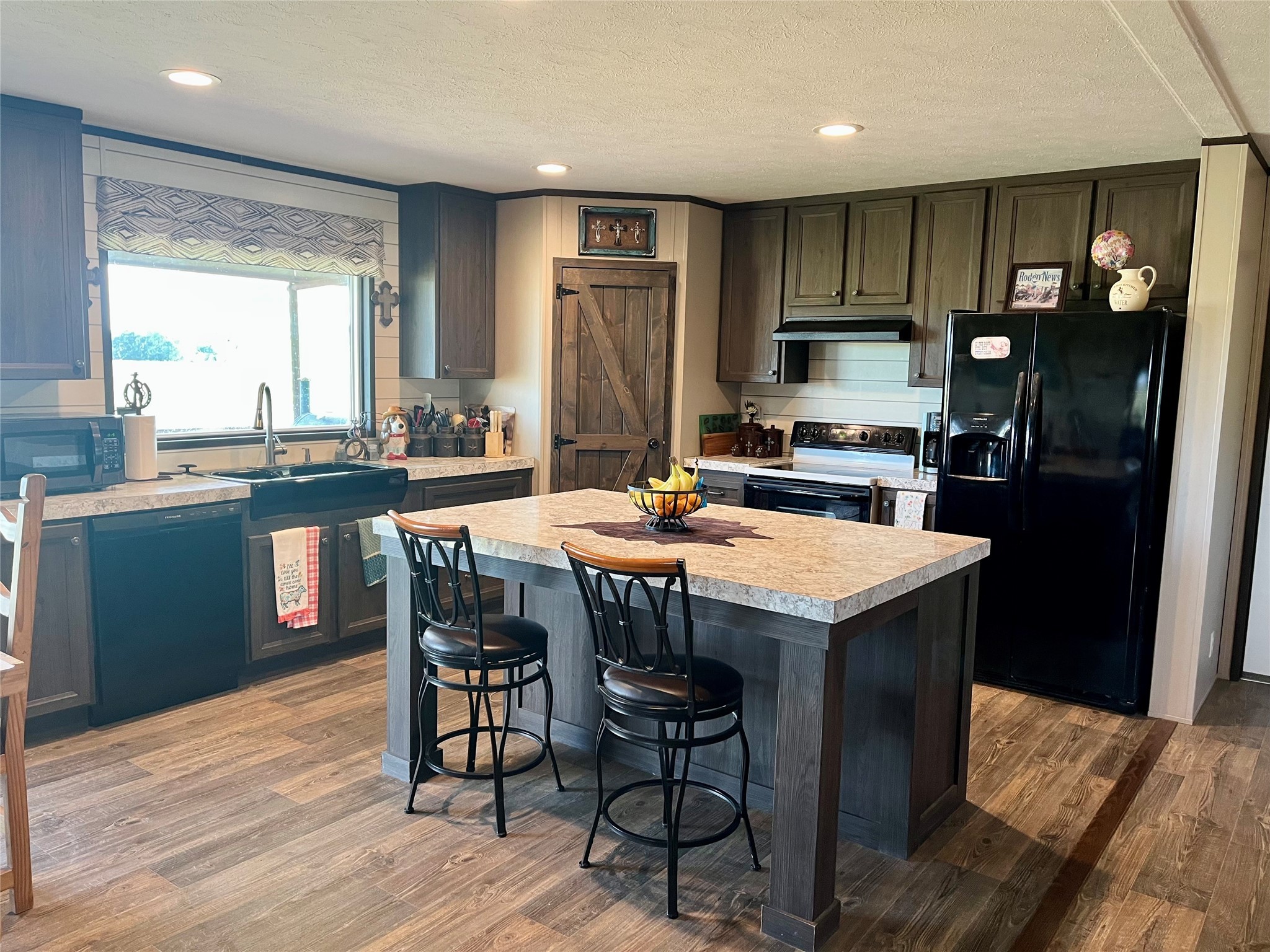 4798 E Fm 198 Lake Creek TX 75450