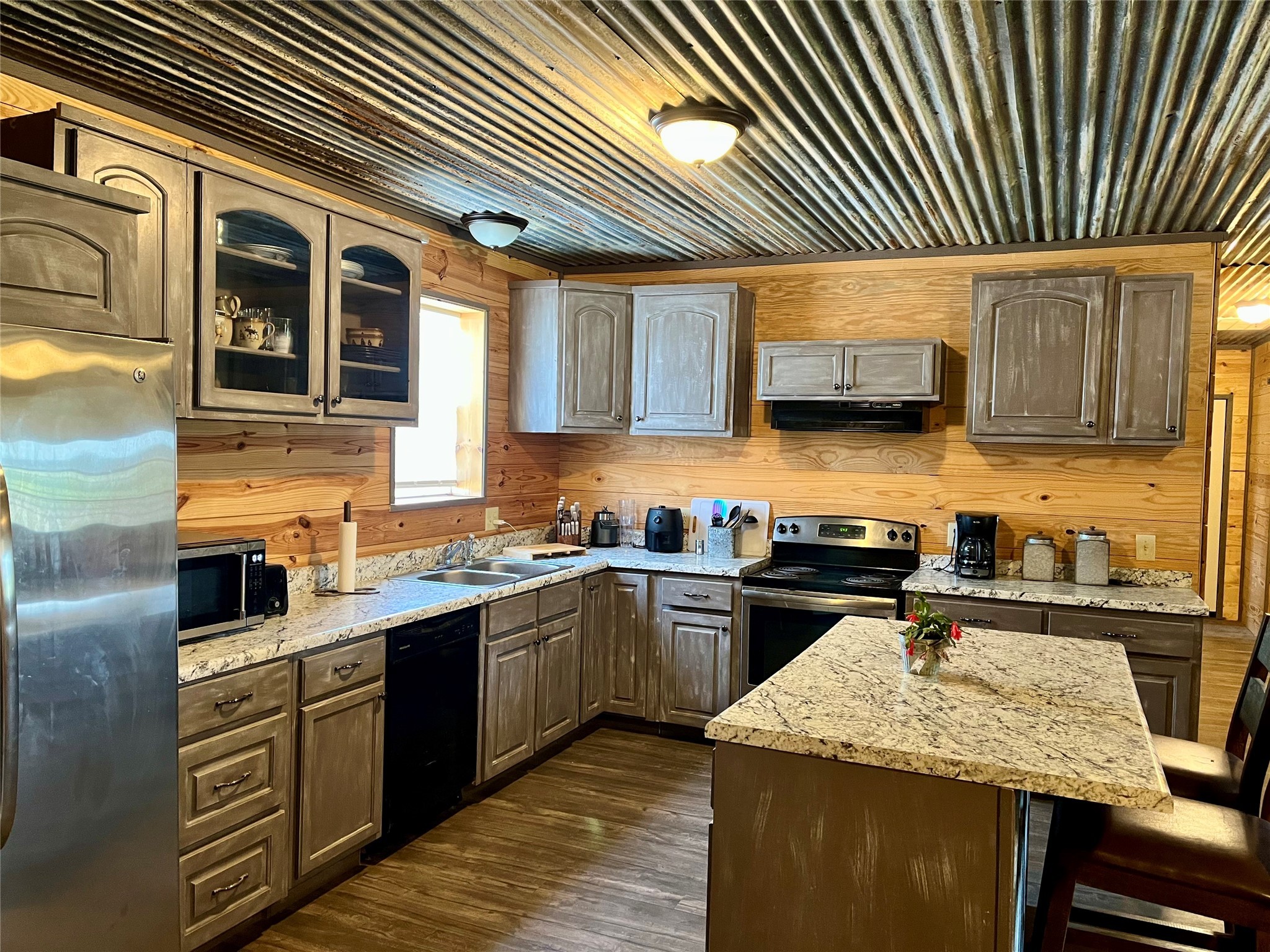4798 E Fm 198 Lake Creek TX 75450