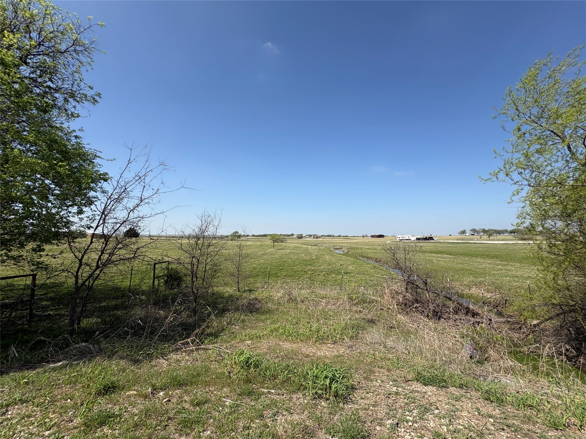 717 Smith Road Ponder TX 76259
