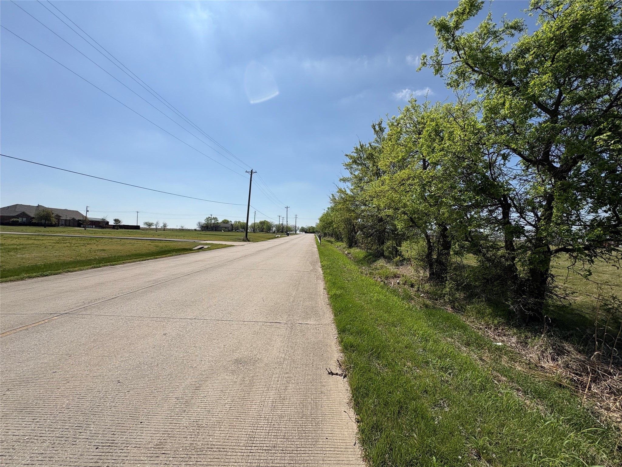 717 Smith Road Ponder TX 76259