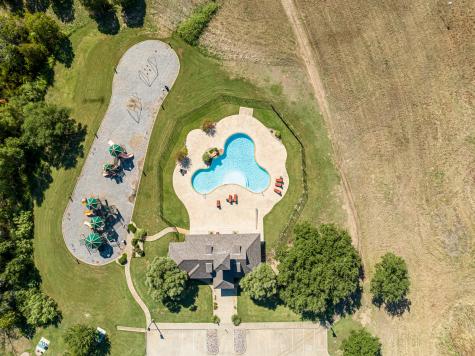 8524 Melrose Court Cleburne TX 76033