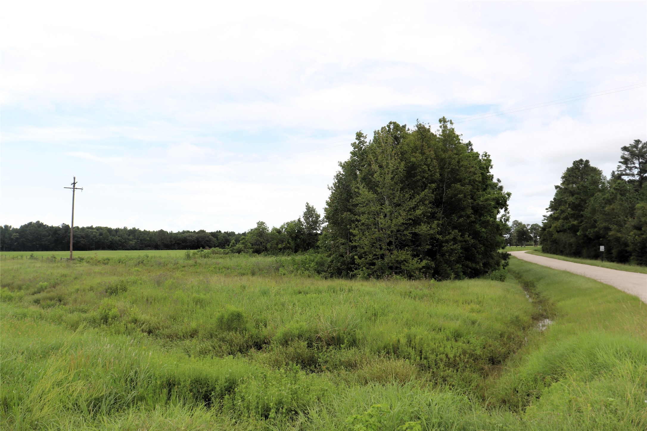 127 County Road 190 Liberty TX 77575