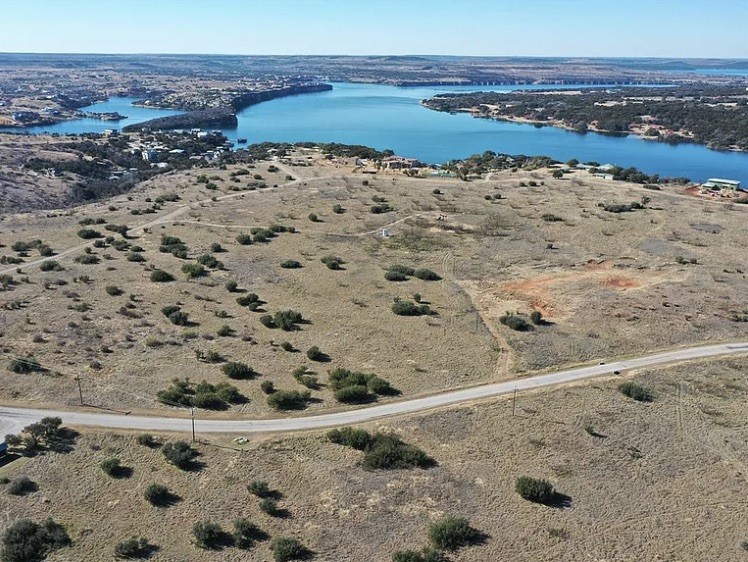 1036 Lake Shore Loop Graford TX 76449