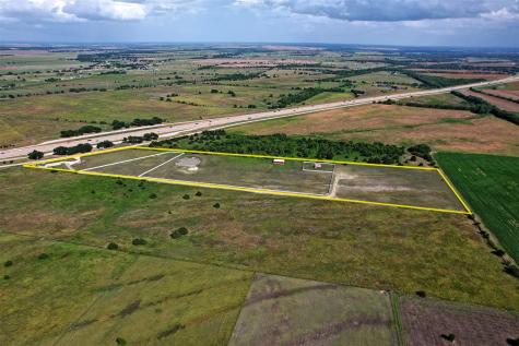 6882 N Interstate Highway 35 E Waxahachie TX 75165