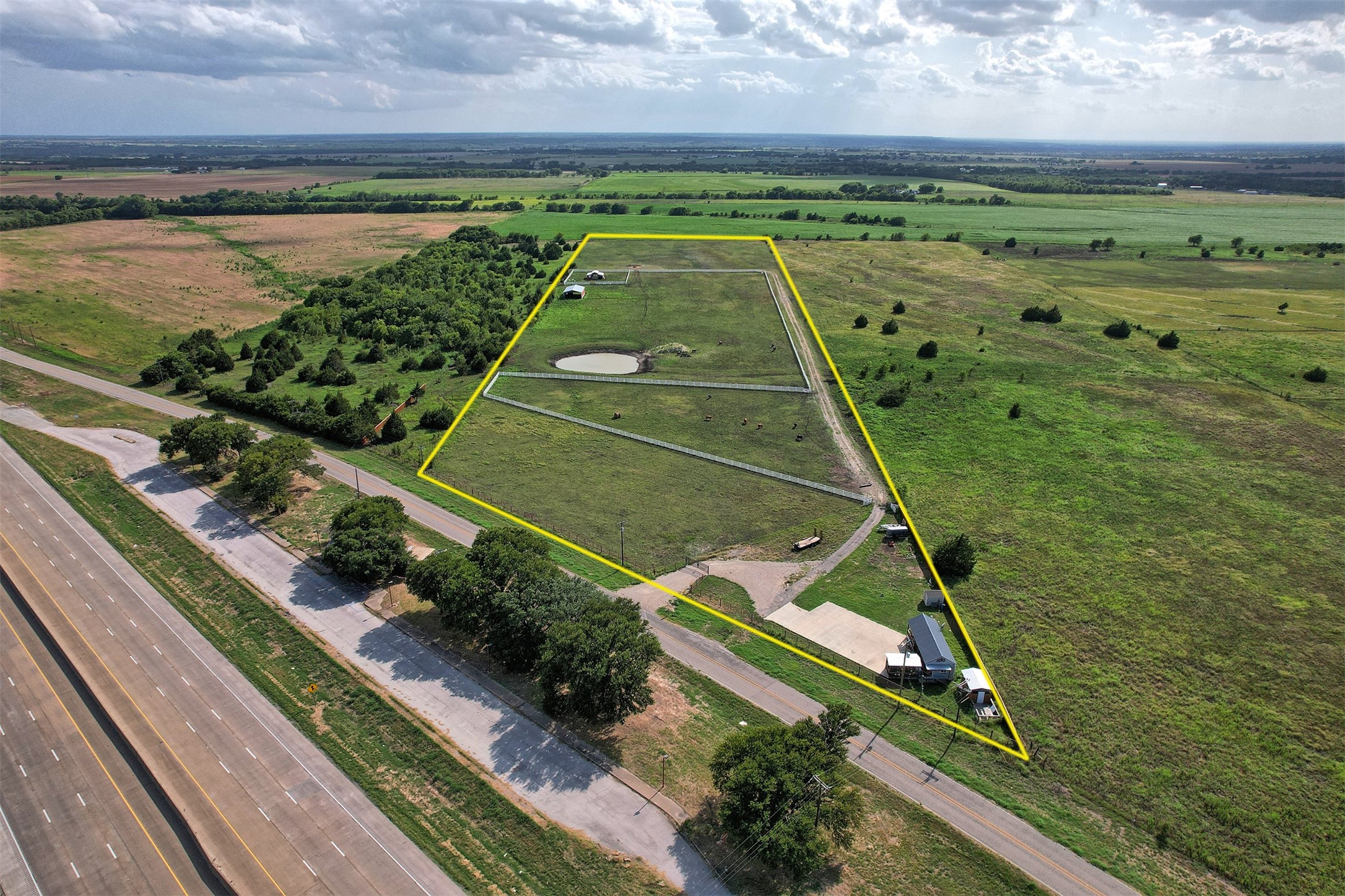 6882 N Interstate Highway 35 E Waxahachie TX 75165