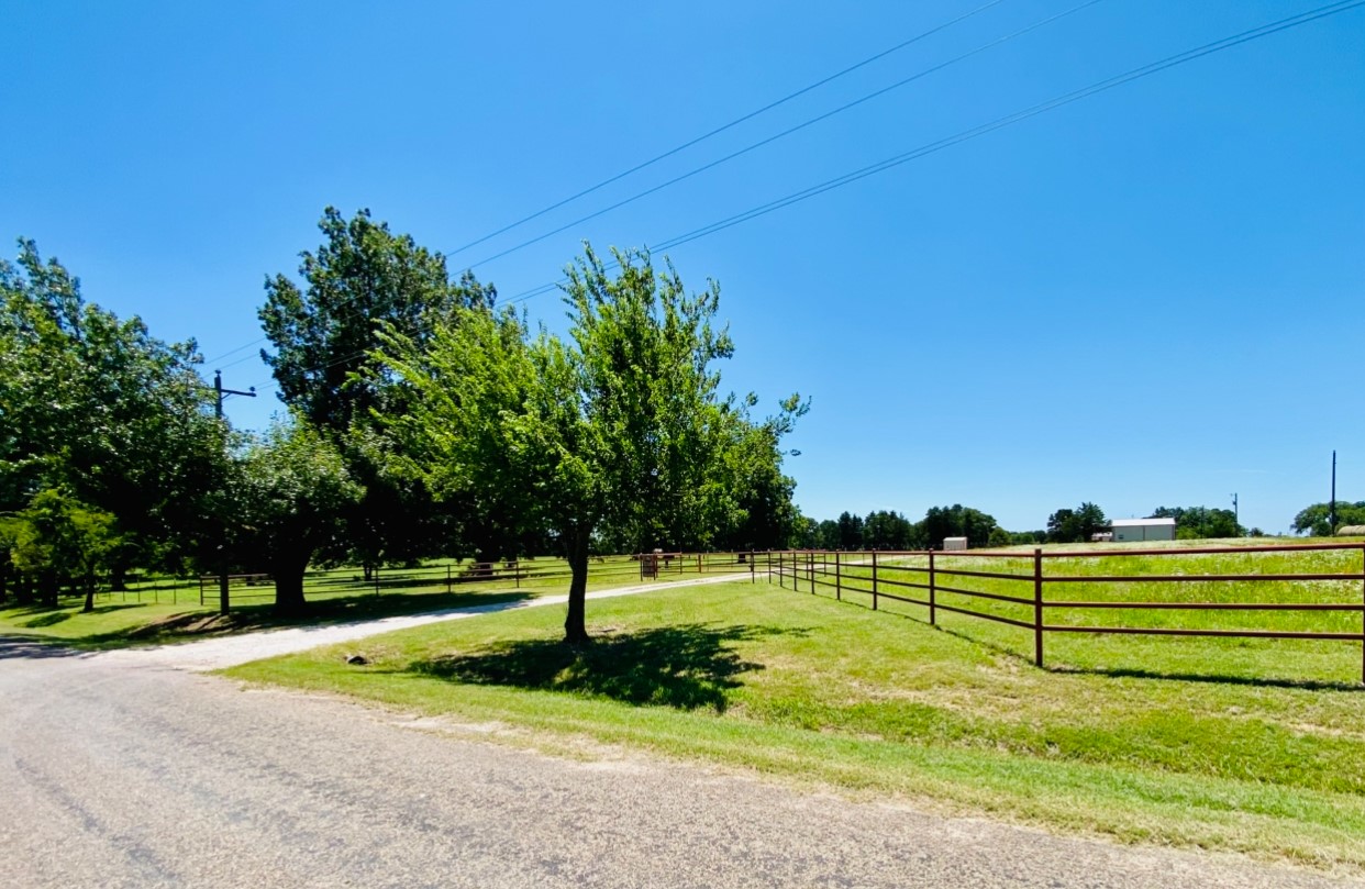 664 Earl Road Sadler TX 76264