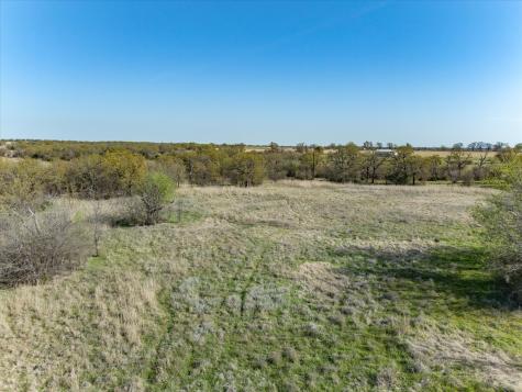 174 Reatta Road Bowie TX 76230