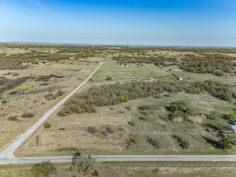 174 Reatta Road Bowie TX 76230