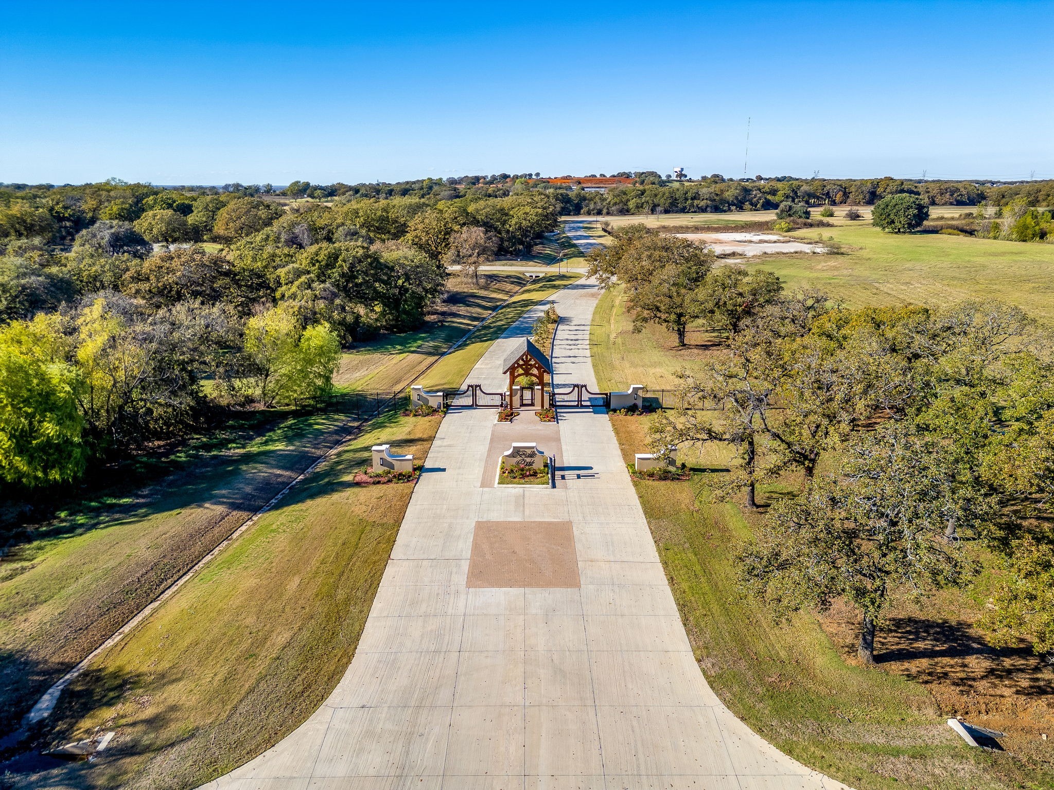 1221 Nottaway Court Burleson TX 76028