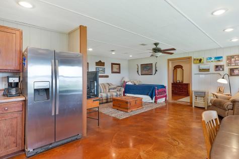 1010 County Road 382 Era TX 76238