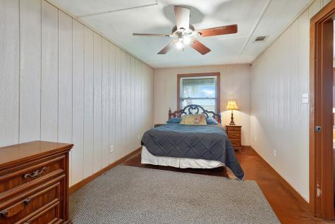 1010 County Road 382 Era TX 76238
