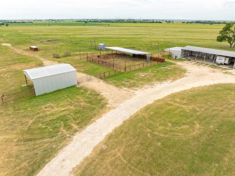 1010 County Road 382 Era TX 76238