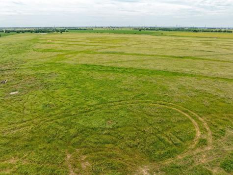 1010 County Road 382 Era TX 76238