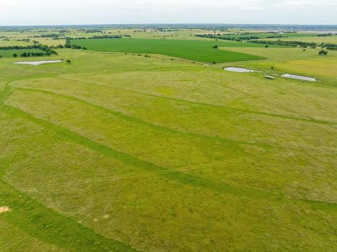 1010 County Road 382 Era TX 76238