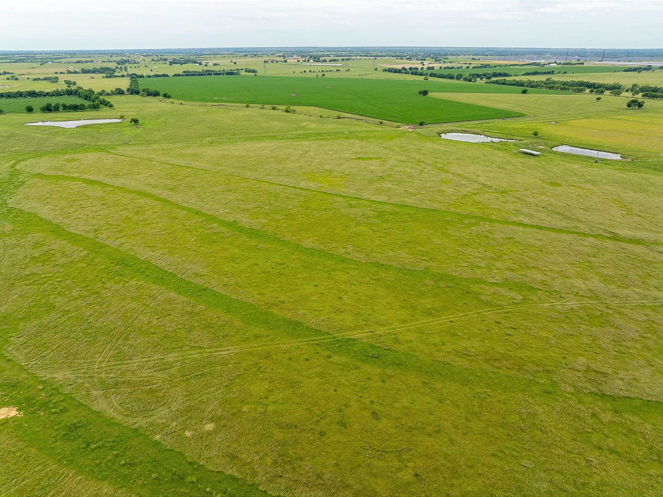 1010 County Road 382 Era TX 76238