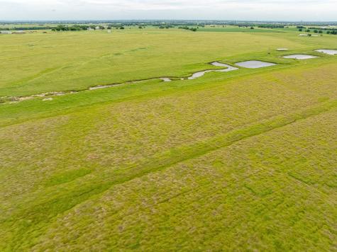 1010 County Road 382 Era TX 76238