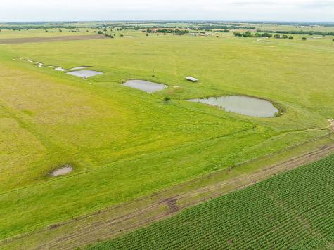 1010 County Road 382 Era TX 76238
