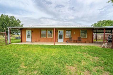 1010 County Road 382 Era TX 76238