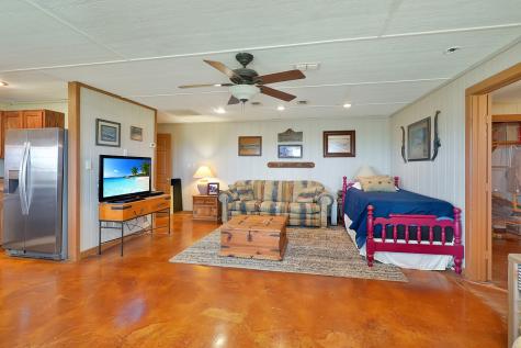 1010 County Road 382 Era TX 76238