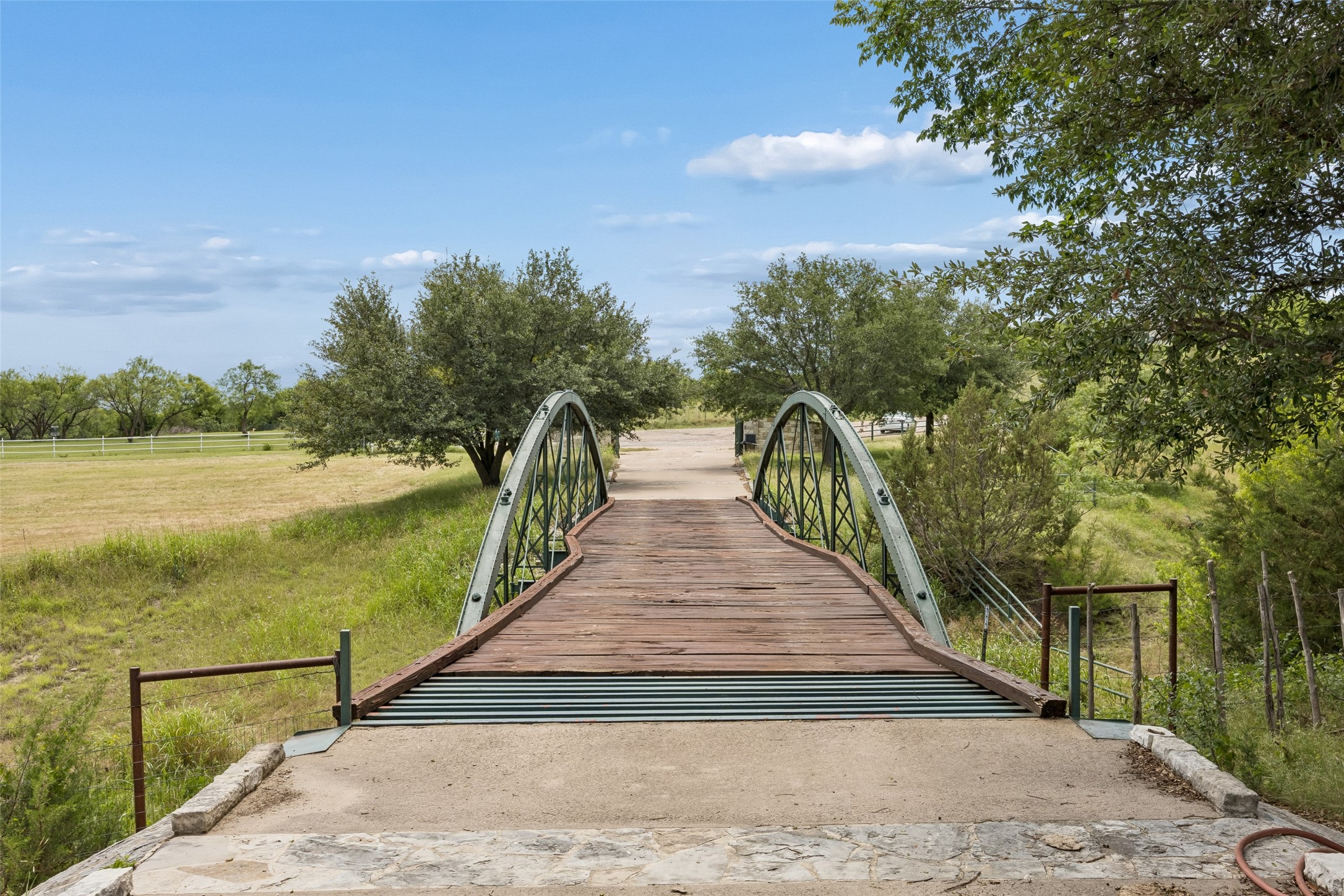 171 Treetop Drive Fort Worth TX 76126