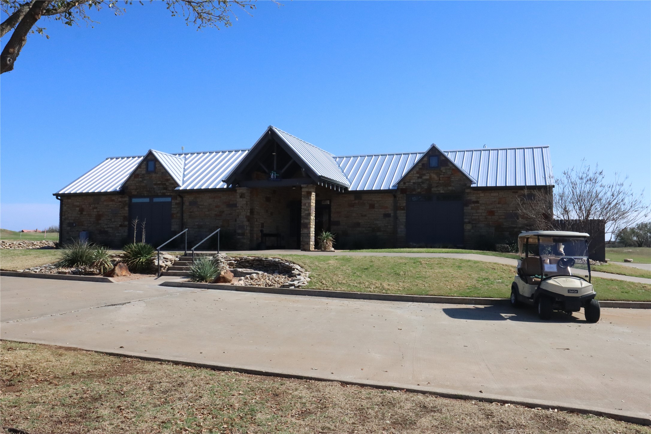 17 Turnberry Loop Graford TX 76449