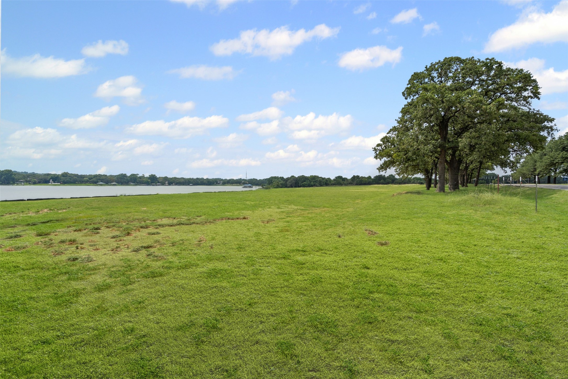 1533 Park Street Azle TX 76020