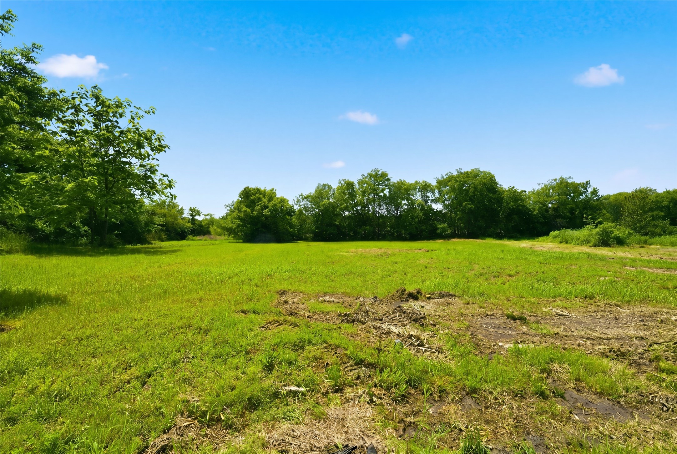 204 S Grand Avenue Wolfe City TX 75496