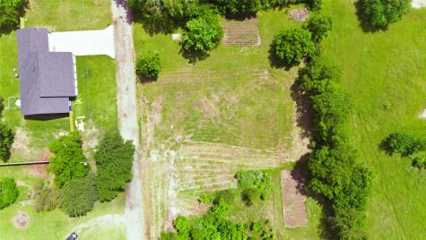 204 S Grand Avenue Wolfe City TX 75496
