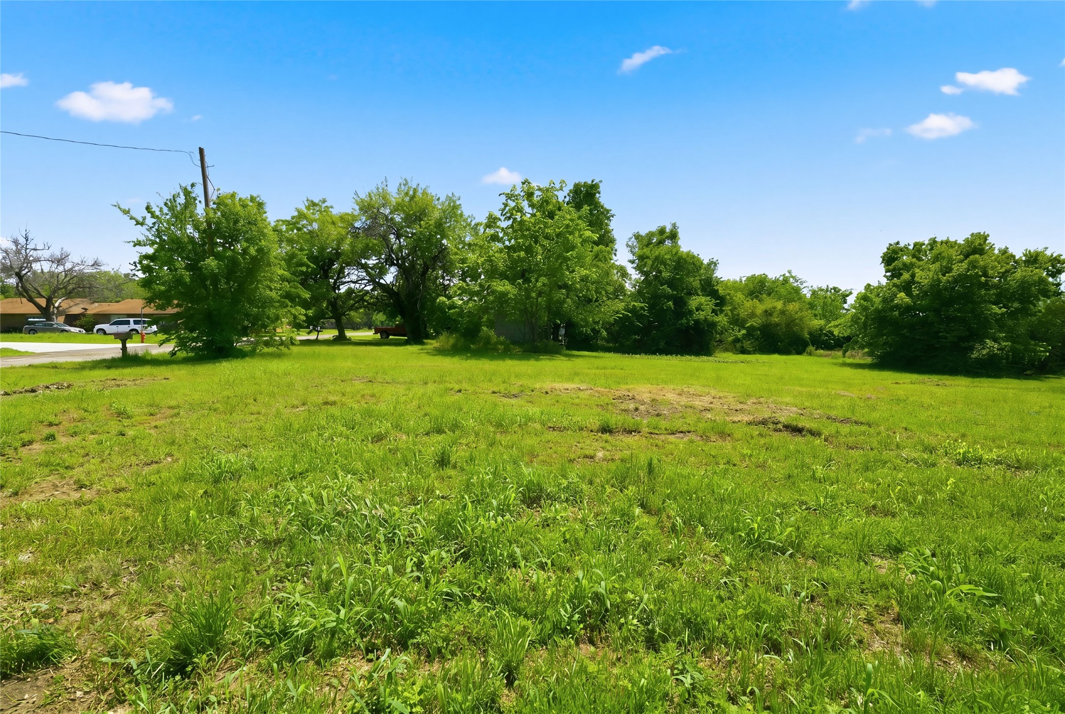 204 S Grand Avenue Wolfe City TX 75496