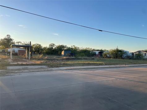 1001 N Parks Street Breckenridge TX 76424