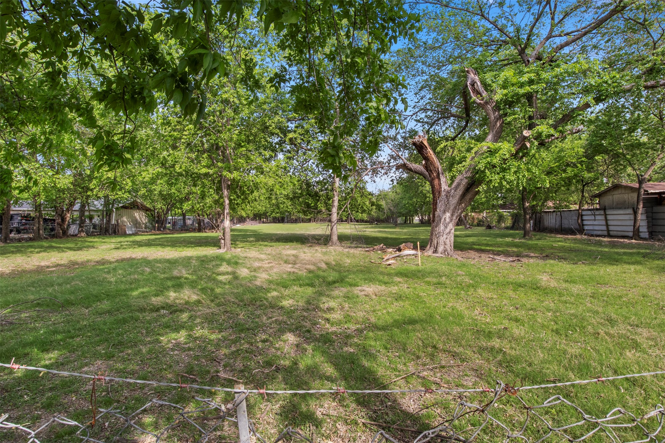 2820 Namur Street Dallas TX 75227