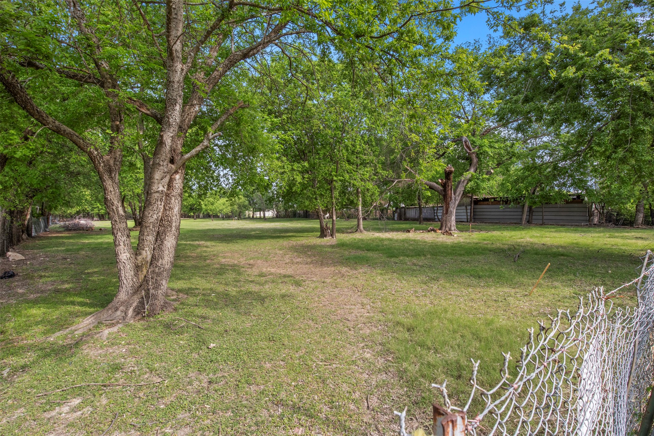 2820 Namur Street Dallas TX 75227