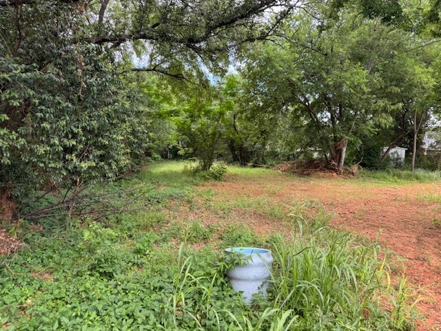 1605 S Chisholm Trail Granbury TX 76048