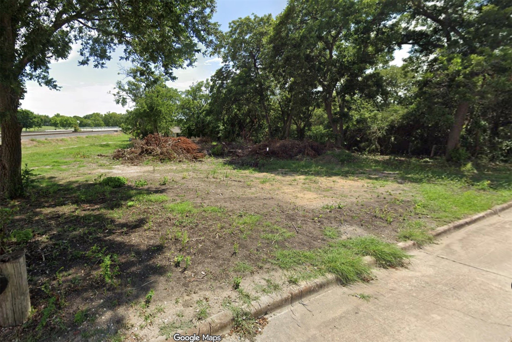 201 Neathery Street Farmersville TX 75442
