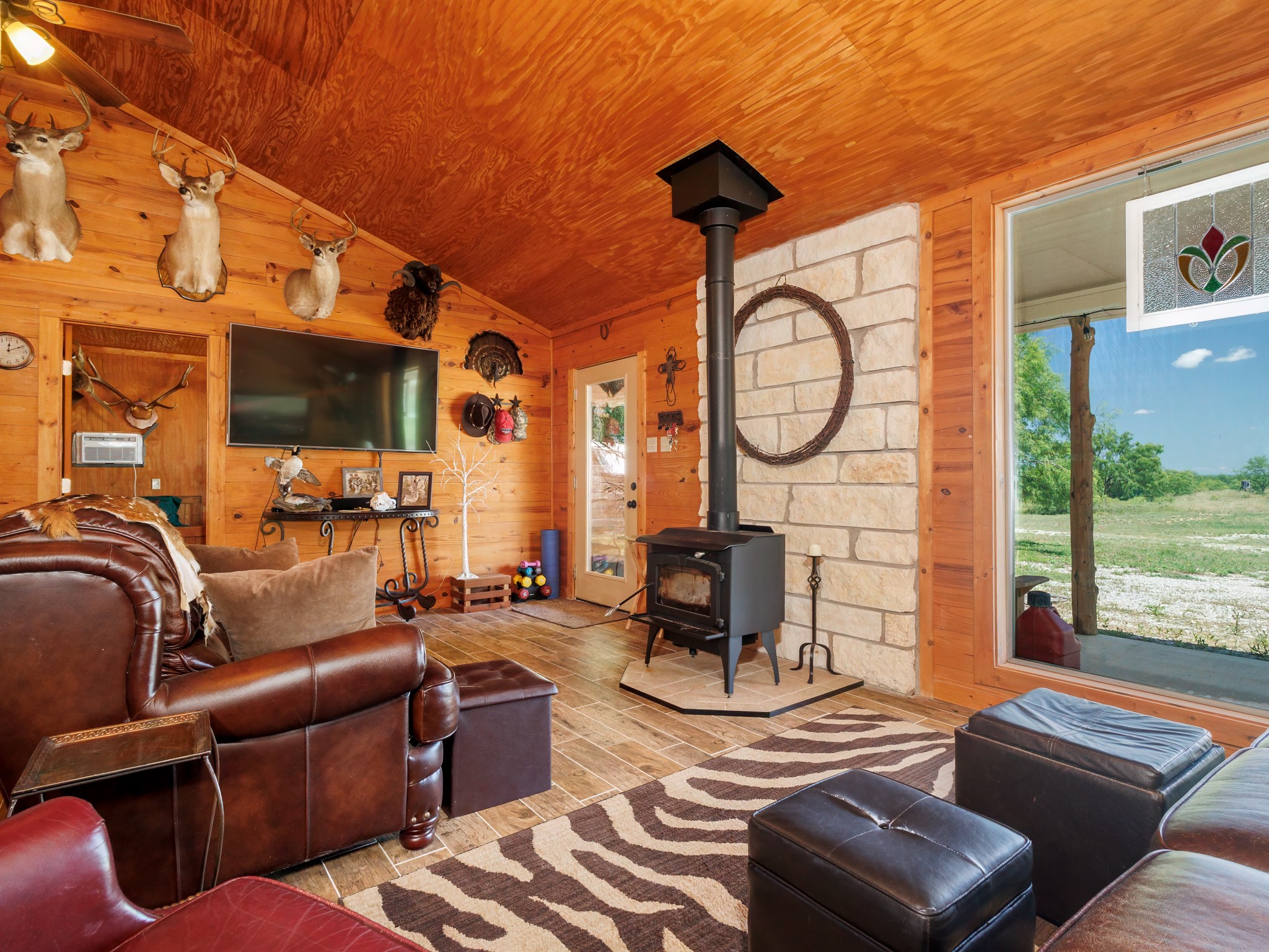 1171 County Road 315 Gouldbusk TX 76845