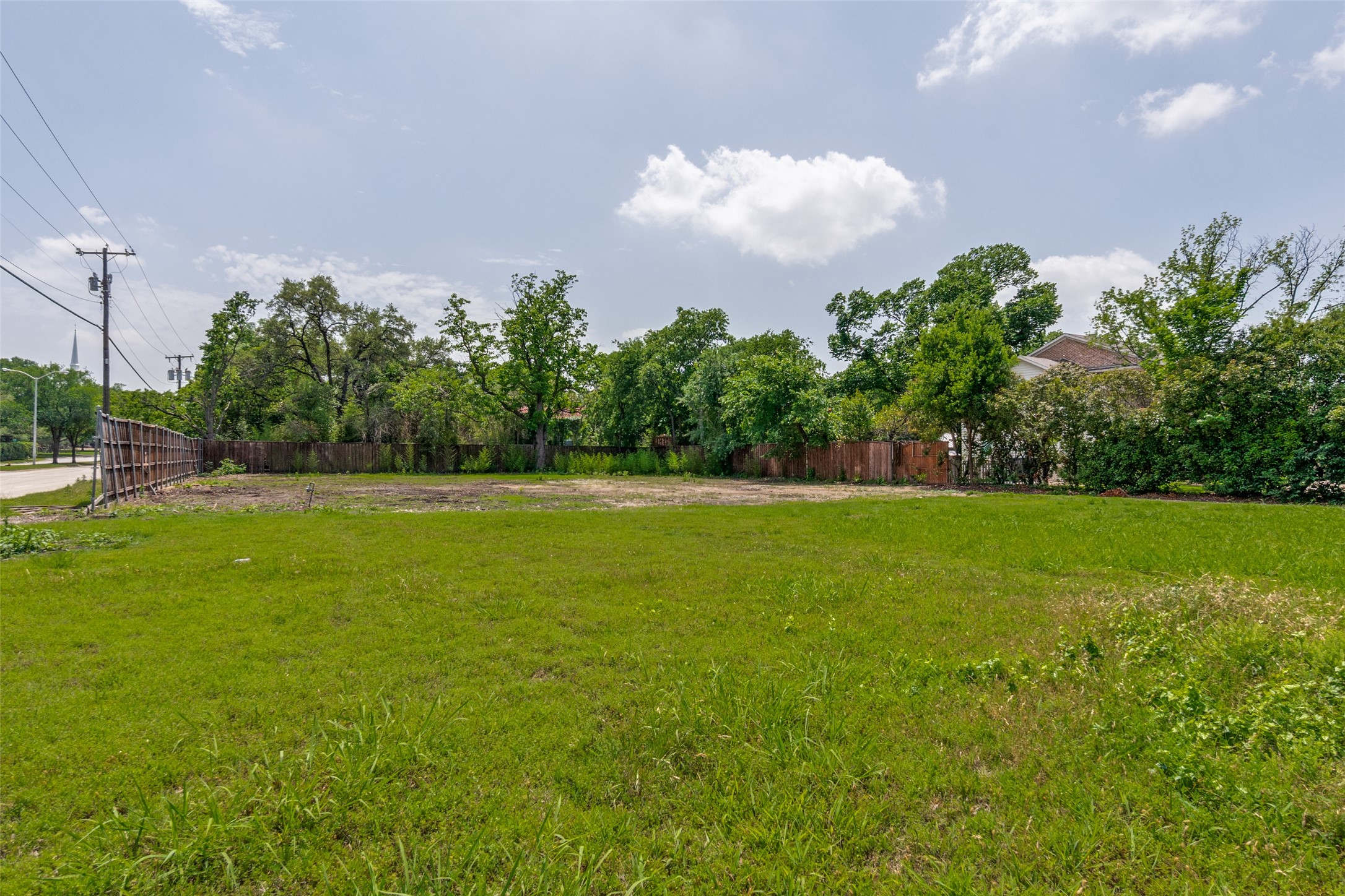 5934 Lakehurst Avenue Dallas TX 75230