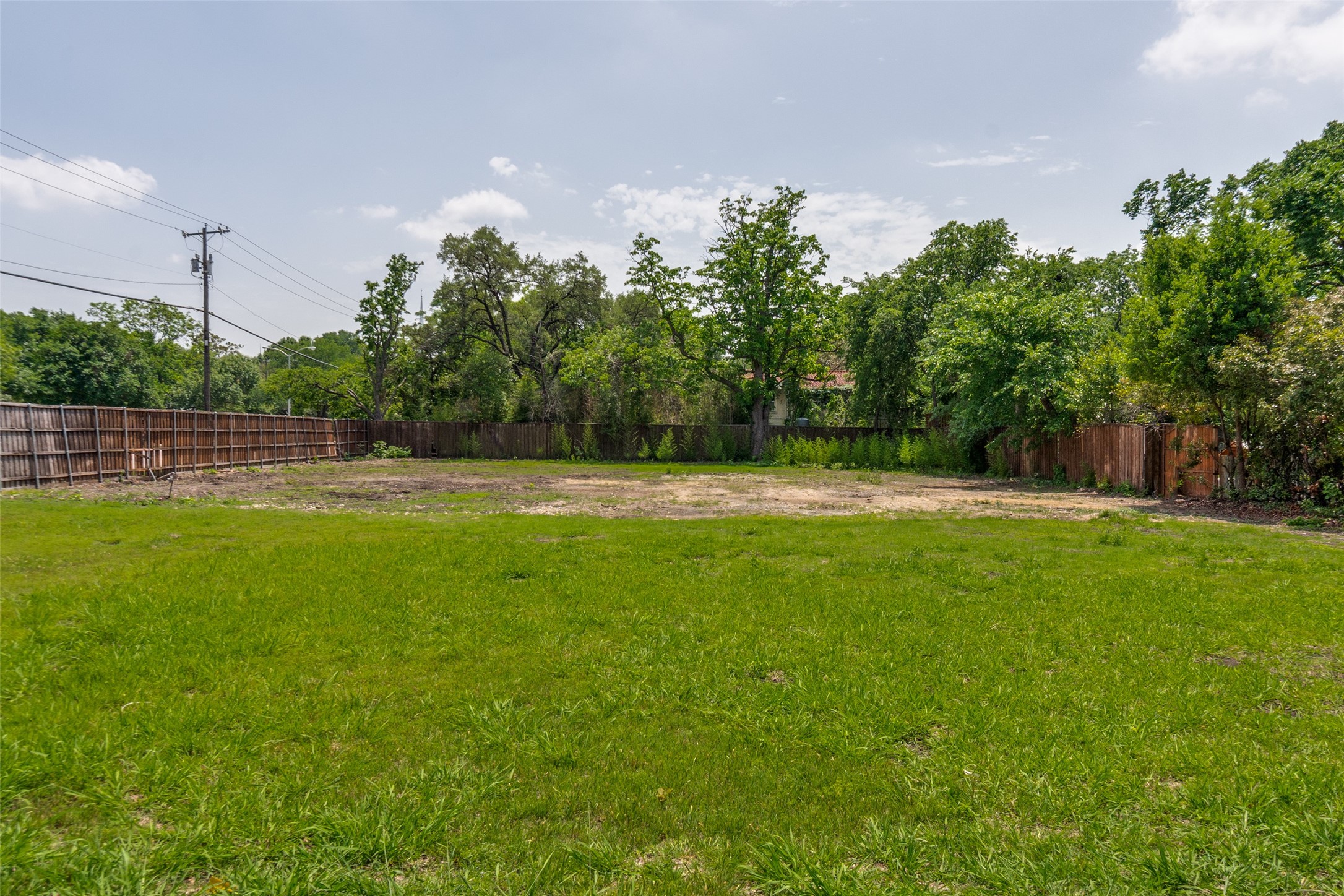 5934 Lakehurst Avenue Dallas TX 75230