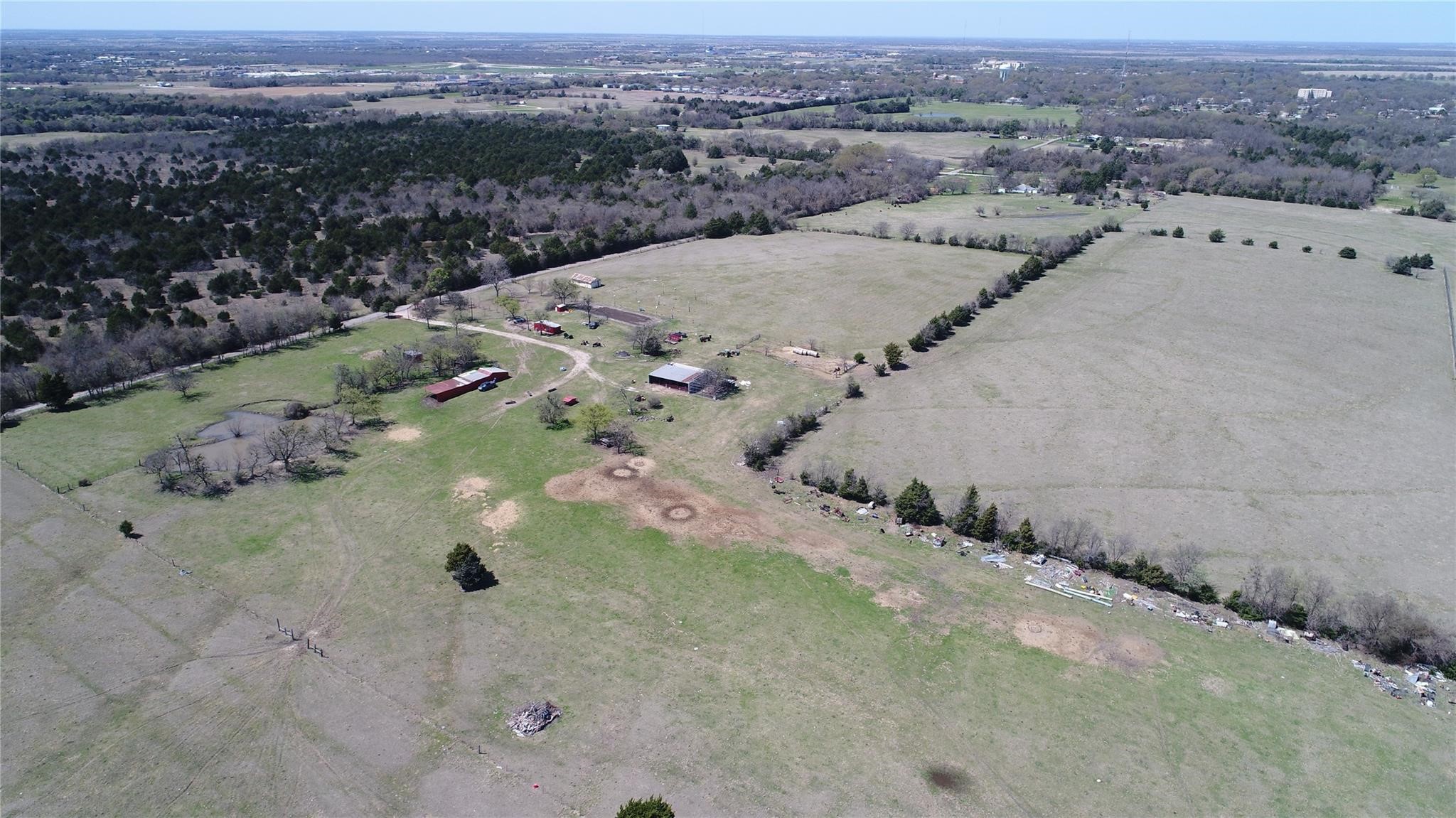 1375 County Road 1030 Corsicana TX 75110