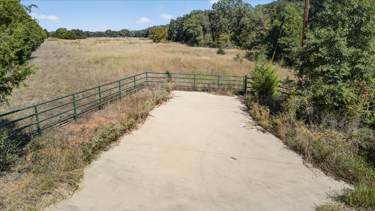000000 County Road 2404 Tool TX 75143