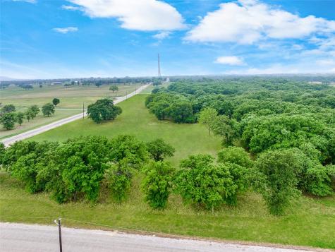 110 Private Road 2161 Iredell TX 76649