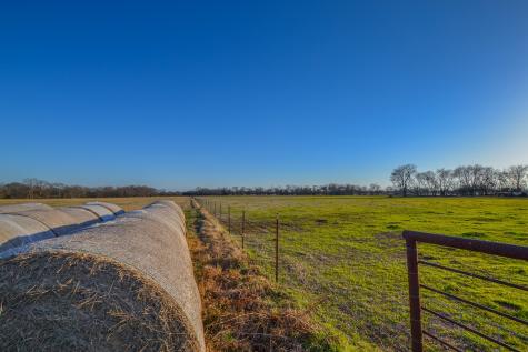 1392 E Us Highway 69 Point TX 75472