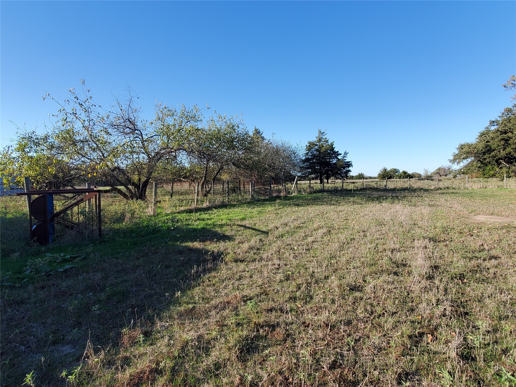 3721 Fm 1396 E Ivanhoe TX 75447