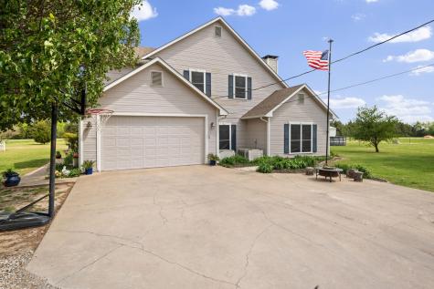 1880 County Road 2610 Bonham TX 75418