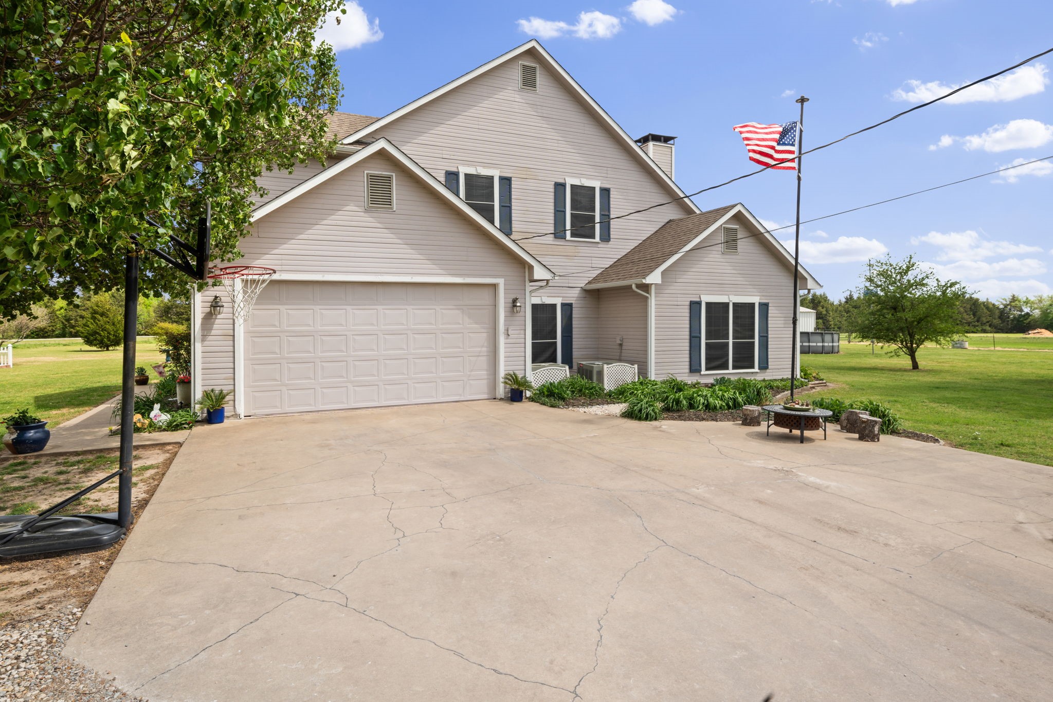 1880 County Road 2610 Bonham TX 75418