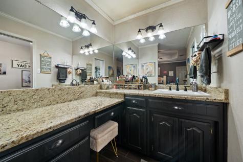 1880 County Road 2610 Bonham TX 75418