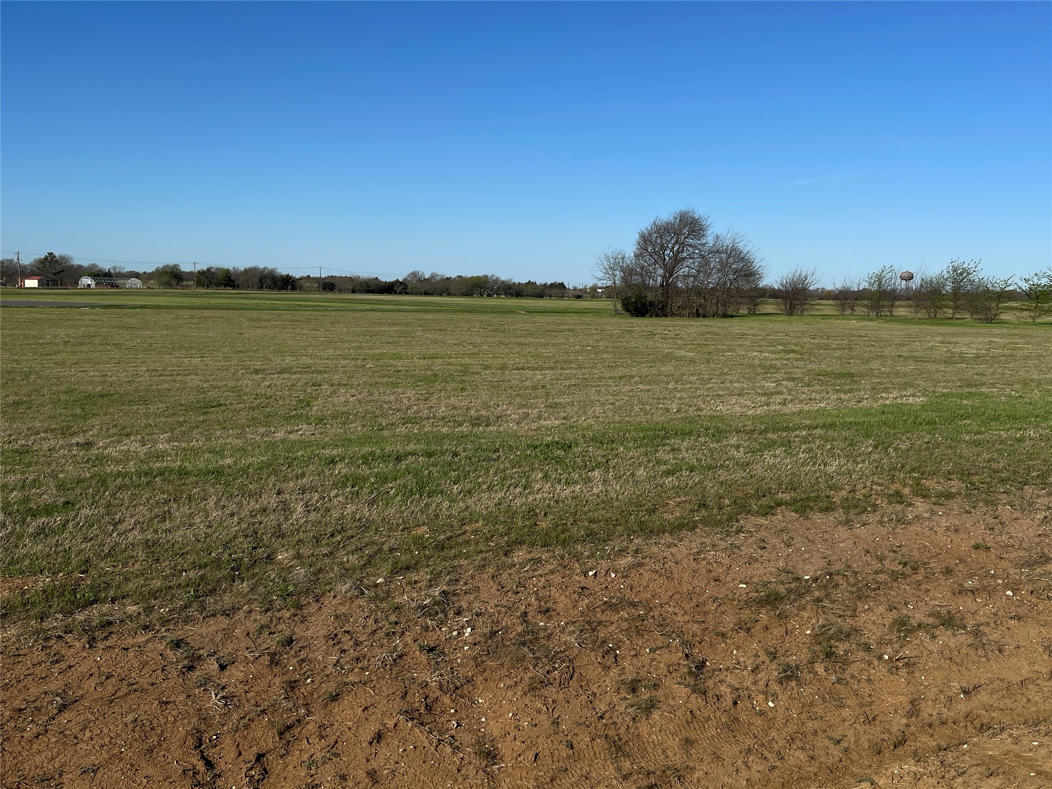 136 W Lake Street Gordonville TX 76245