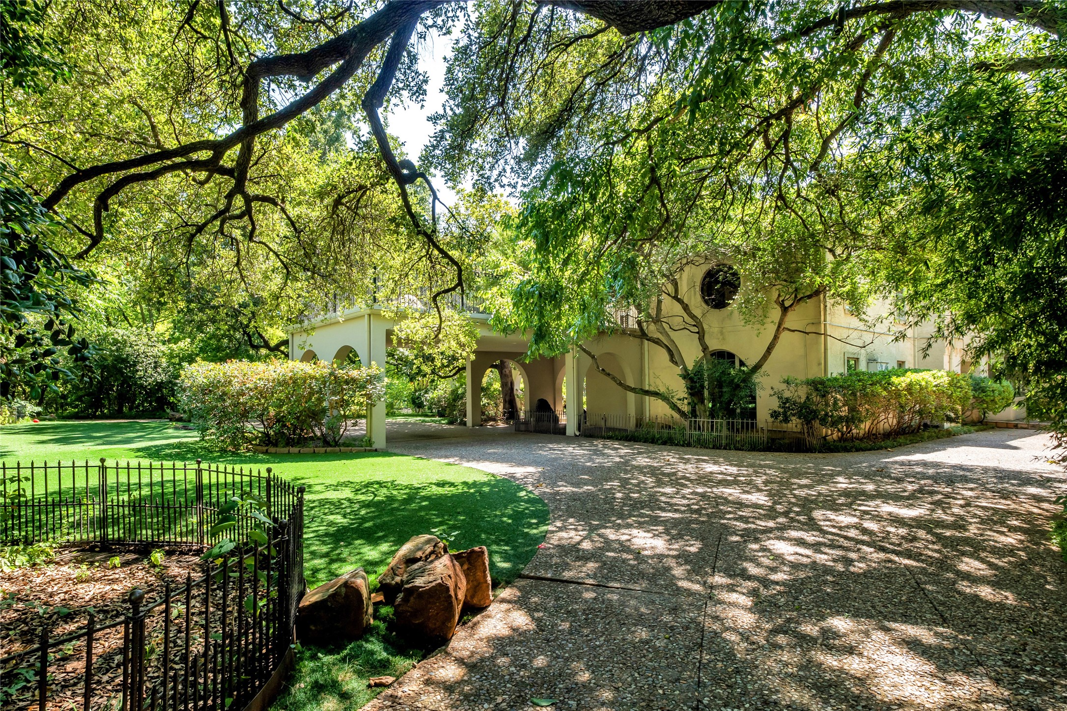 9909 Preston Road Dallas TX 75230