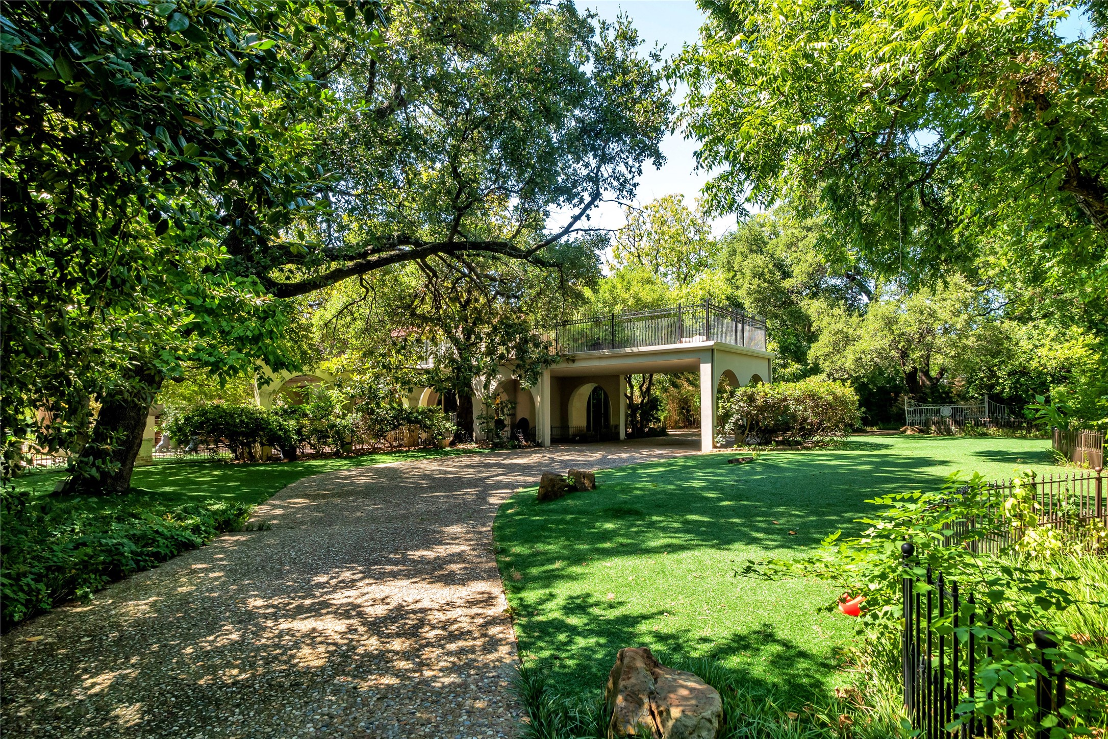 9909 Preston Road Dallas TX 75230