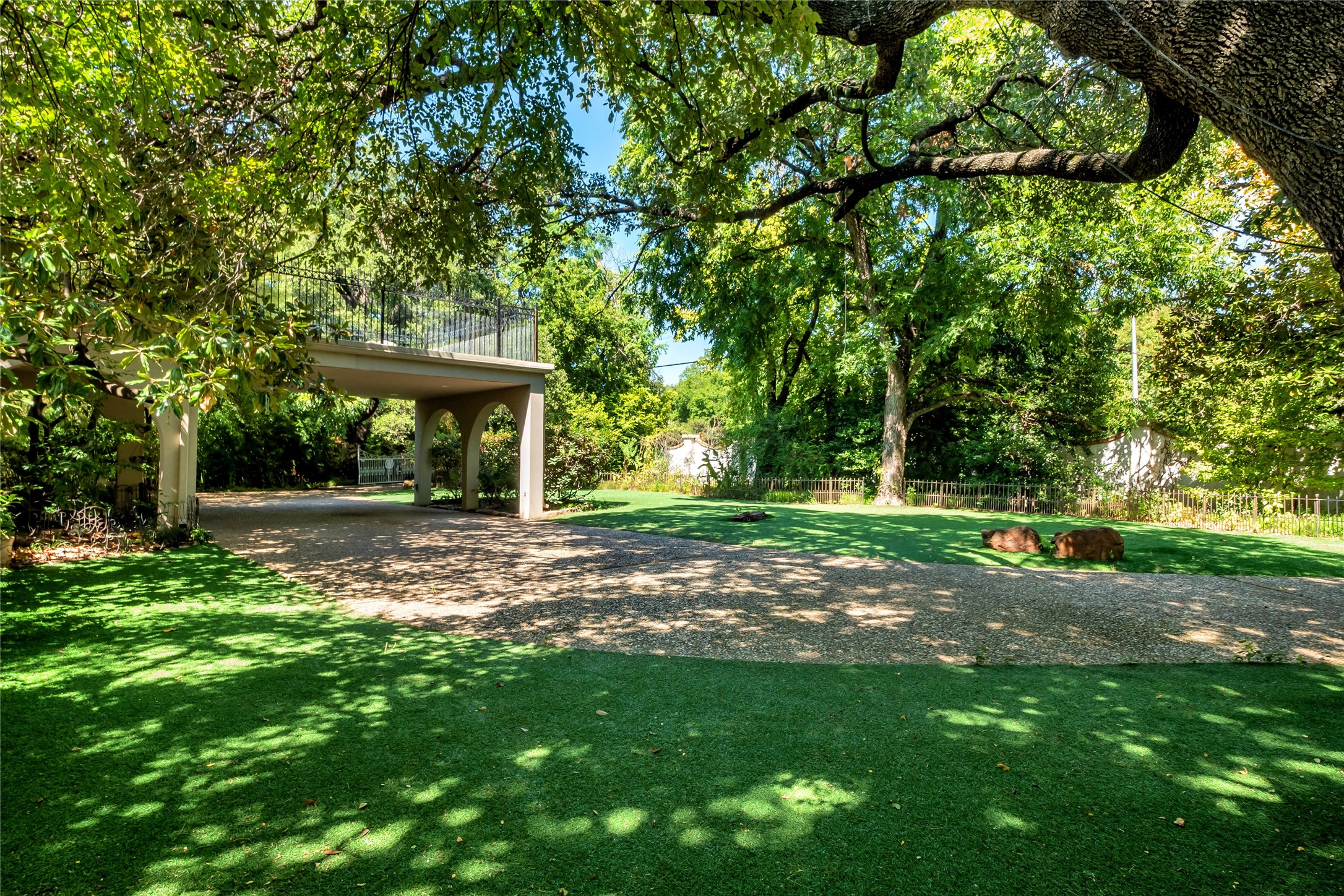 9909 Preston Road Dallas TX 75230